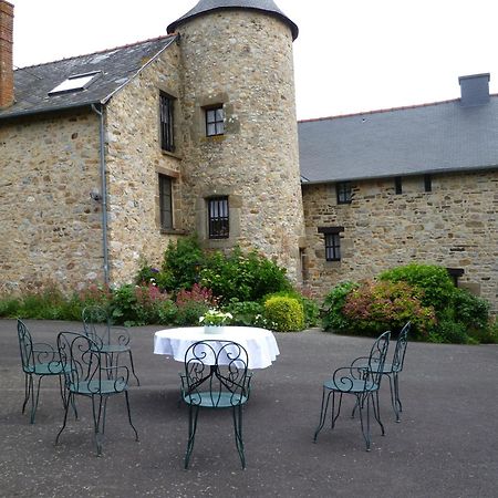 Gites De La Ferme Auberge De Mesauboin Bille Екстер'єр фото